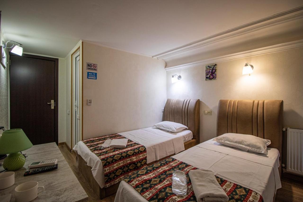 Hotelharmony Τυφλίδα Εξωτερικό φωτογραφία